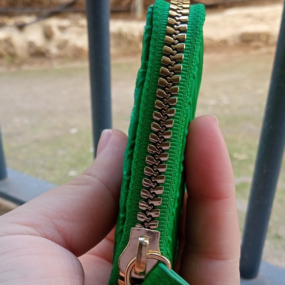 Primark New with Tags Green Wallet - Picture 5 of 8